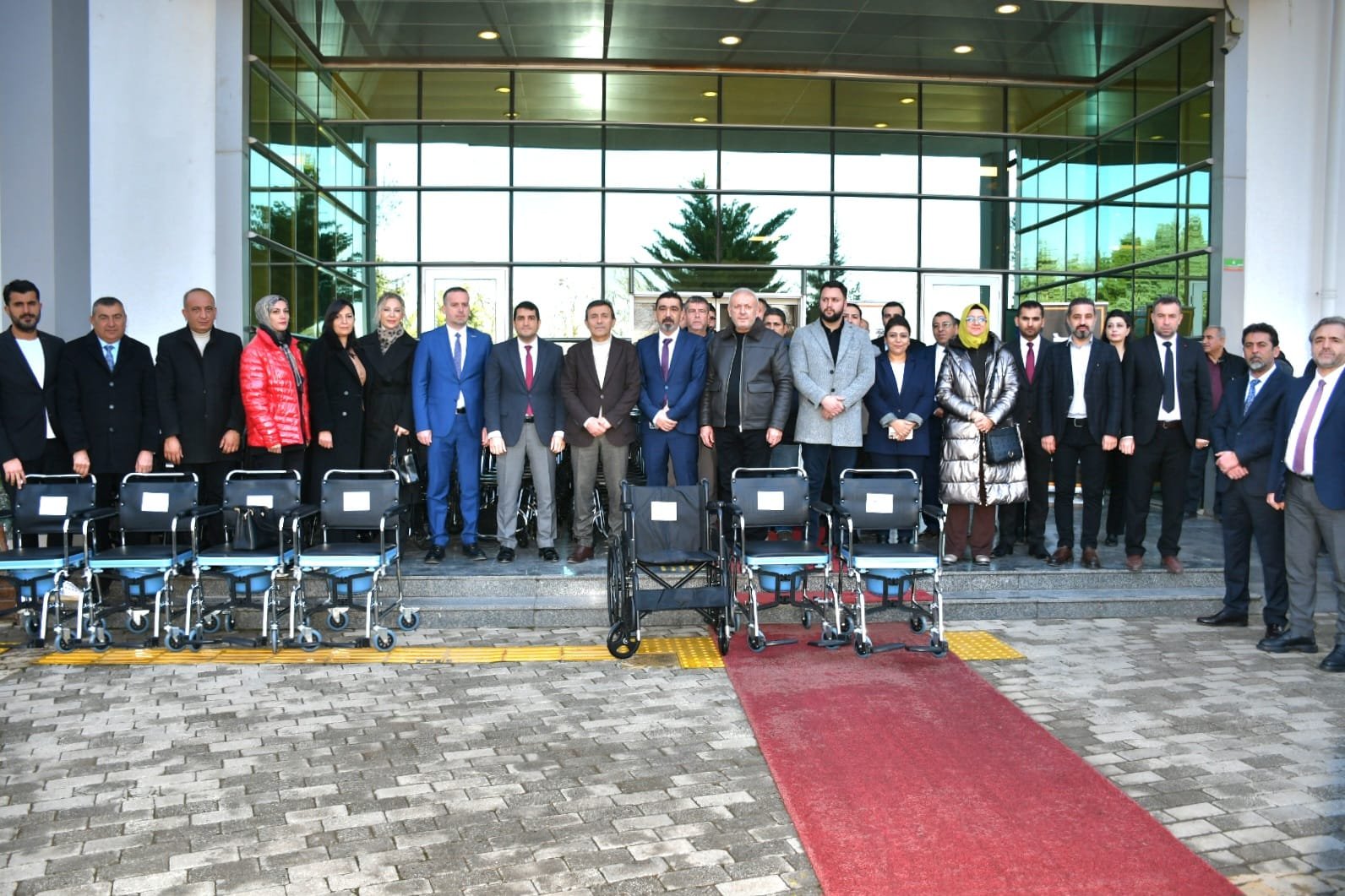 Eğitim Araştırma Hastanesine 50 Adet Tekerlekli Sandalye Bağışı